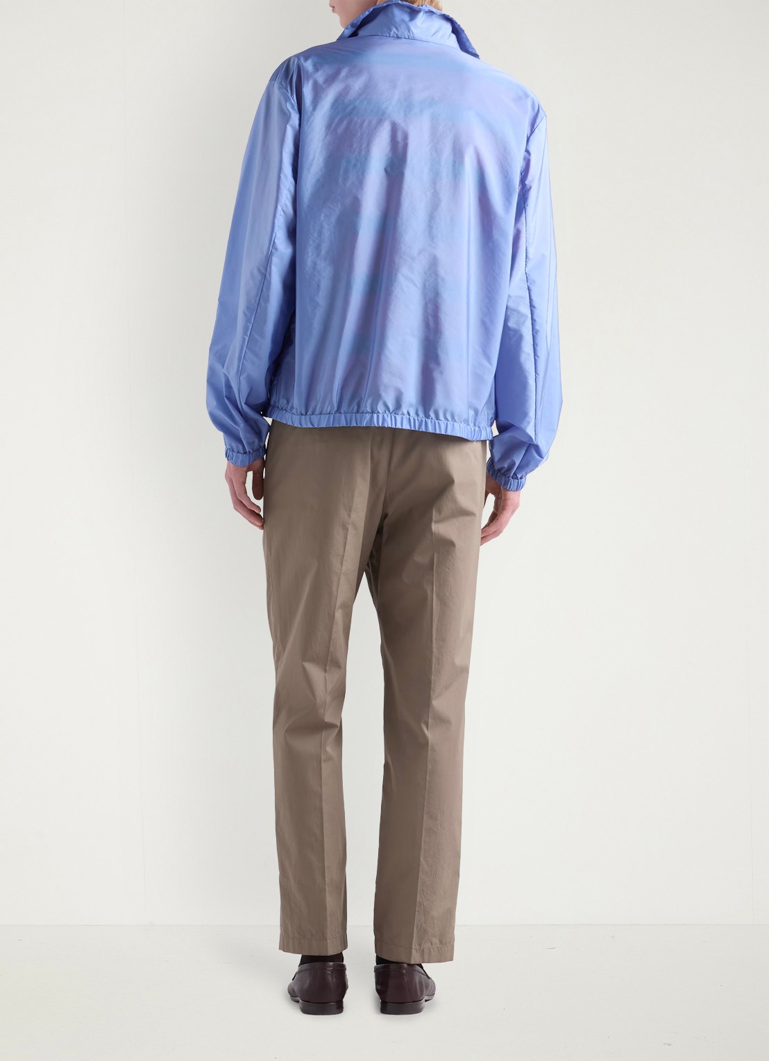 Prada Re-Nylon jack met ritszakken - achterkant lichtblauw
