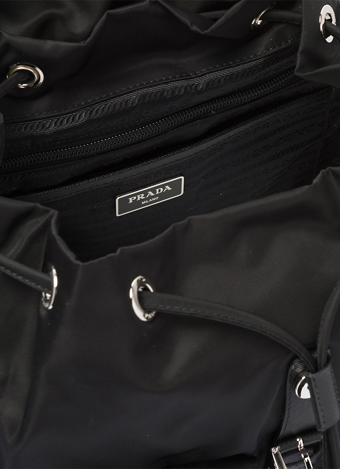 Prada Re-Nylon Medium rugzak met leren details - detail 2 zwart