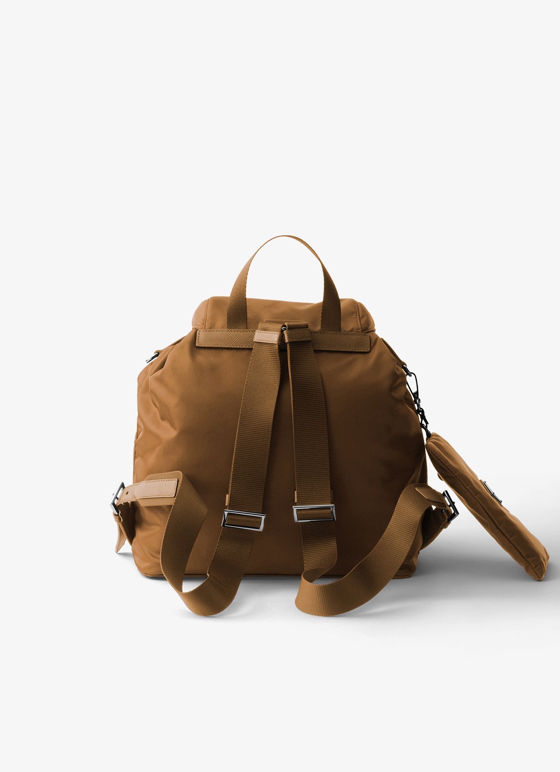 Prada Re-Nylon Medium rugzak met leren details - achterkant 6 camel