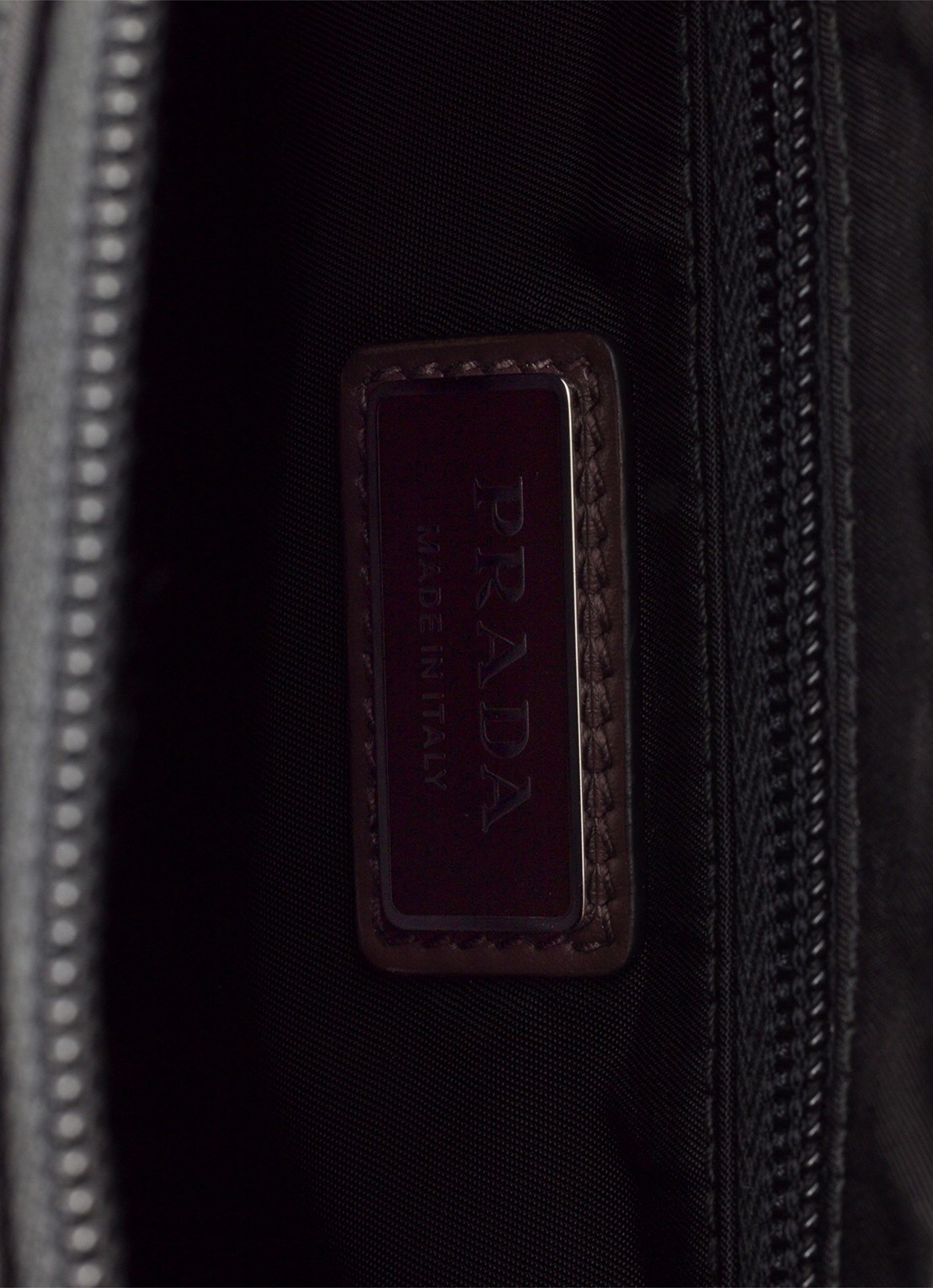 Prada Re-Nylon Medium schoudertas met leren details - detail 7 diepzwart
