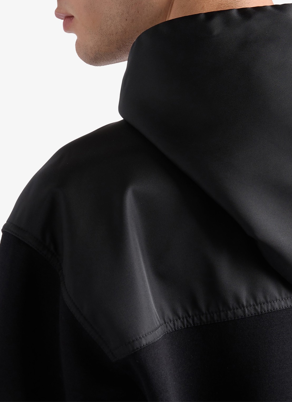 Prada Re-Nylon oversized hoodie met klepzakken - detail 5 zwart