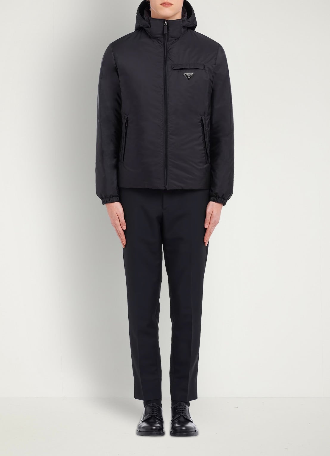 Prada Re-Nylon puffer jack met afneembare capuchon - detail zwart