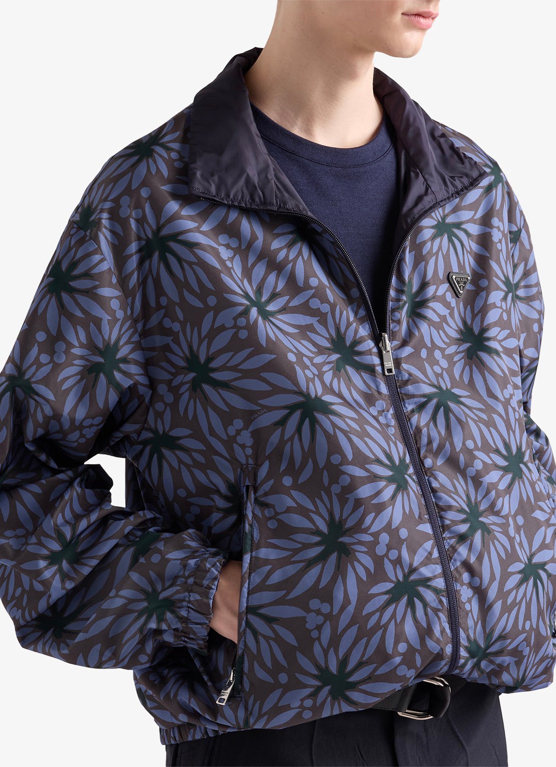 Prada Re-Nylon reversible jack met ritszakken - detail 3 donkerblauw