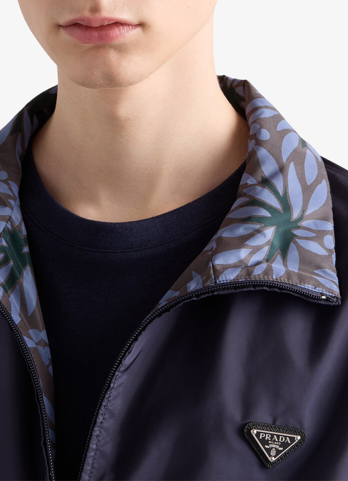 Prada Re-Nylon reversible jack met ritszakken - detail 4 donkerblauw