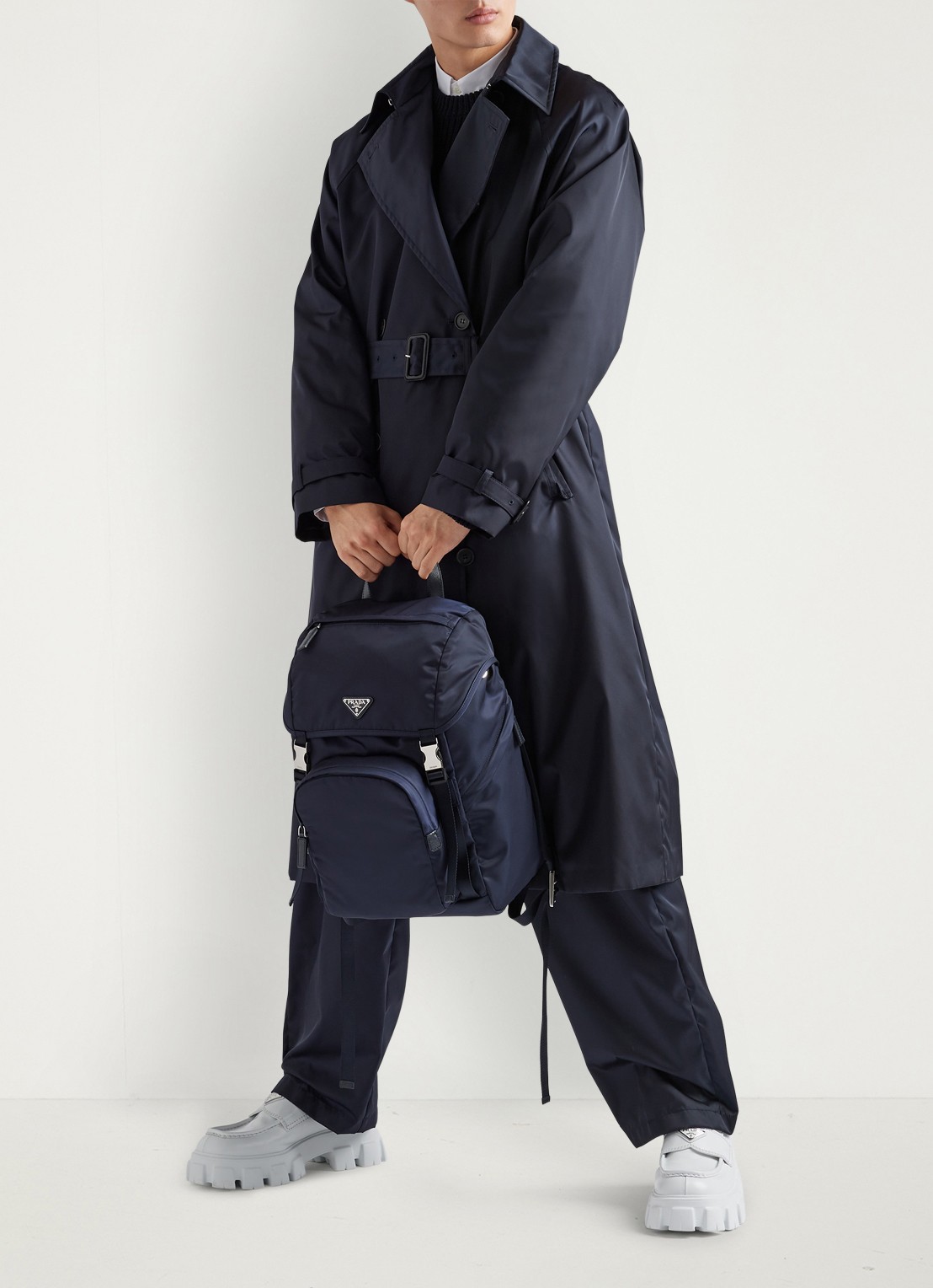 Prada Re-Nylon rugzak met kalfsleren details - detail 3 donkerblauw