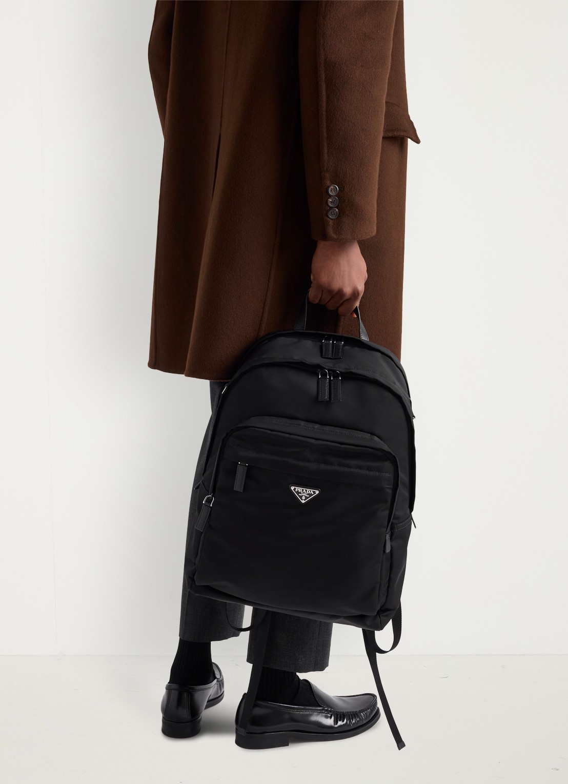 Prada Re-Nylon rugzak met logo - detail 4 zwart