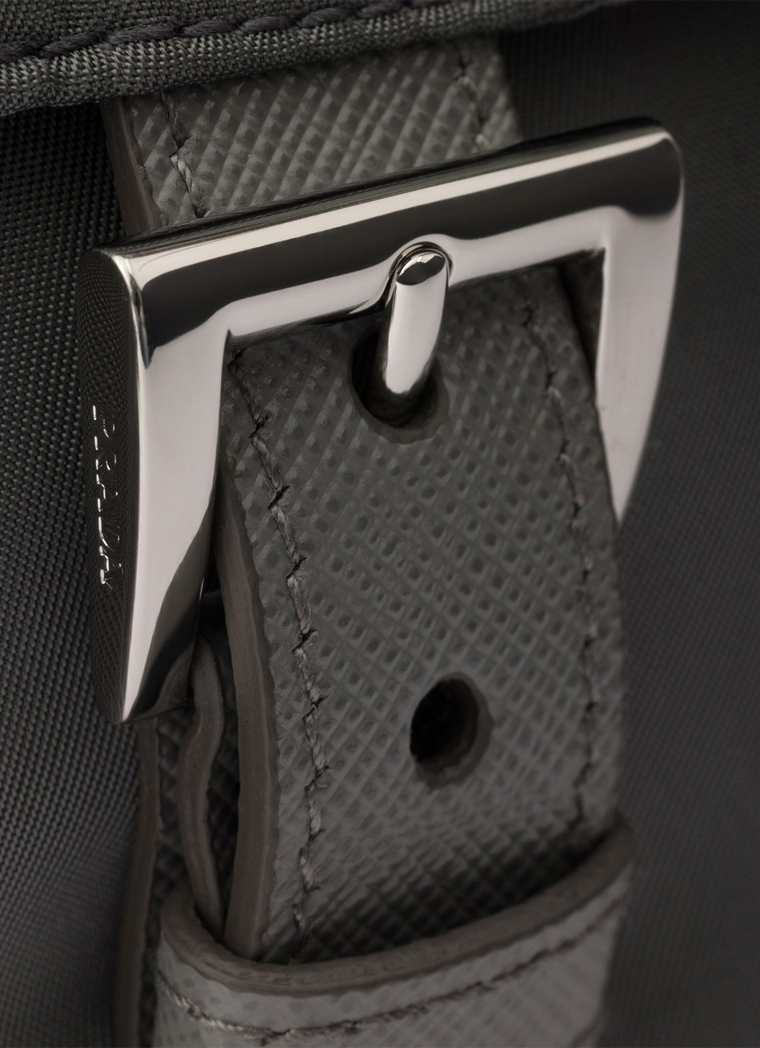 Prada Re-Nylon schoudertas met leren details - detail 3 donkergrijs