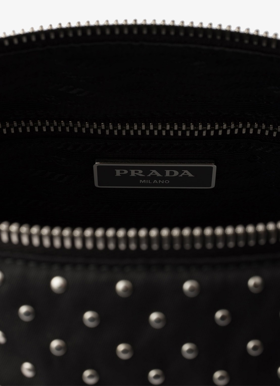 Prada Re-Nylon schoudertas met studs - detail 4 zwart