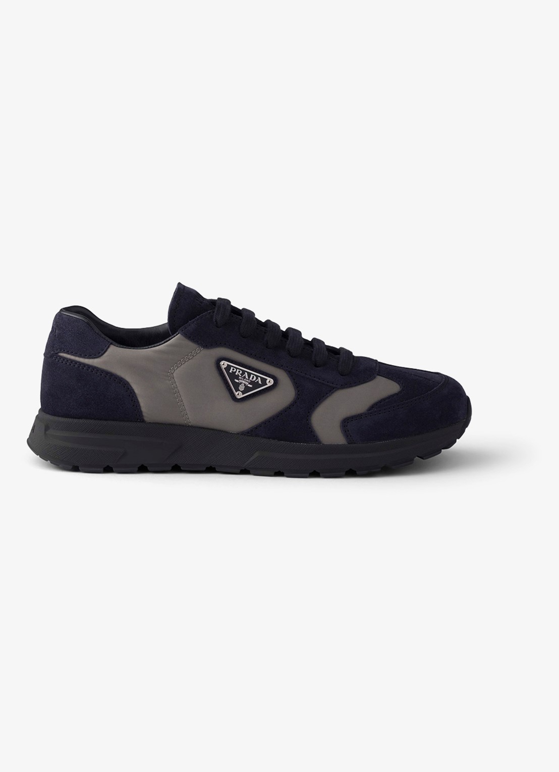 Prada Re-Nylon sneaker met suède details - voorkant donkerblauw