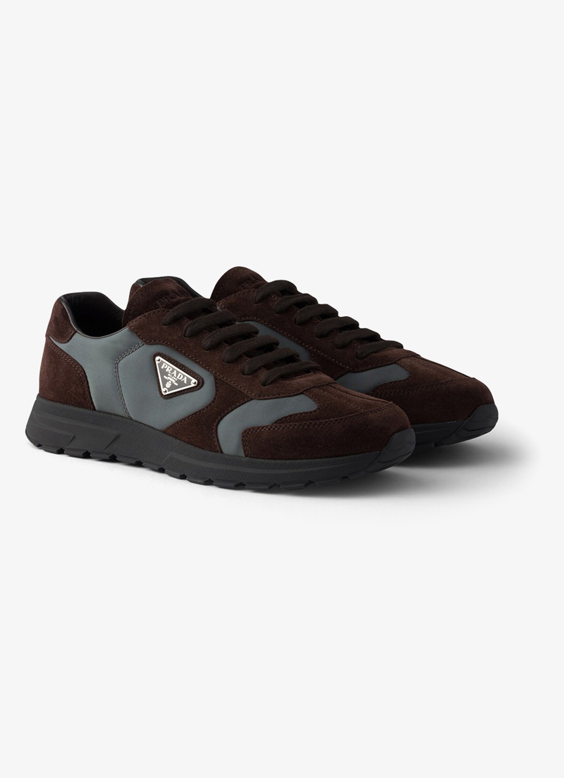 Prada Re-Nylon sneaker met suède details - detail 3 donkerbruin