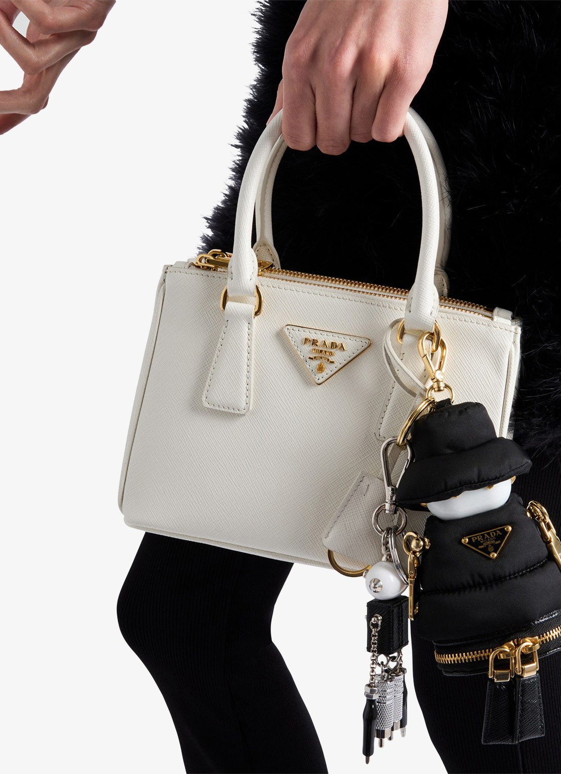 Prada Re-Nylon Soft Robot tasbedel - voorkant 3 zwart