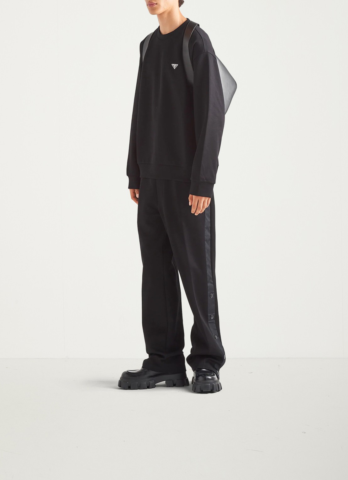 Prada Re-Nylon sweater met logo - detail zwart