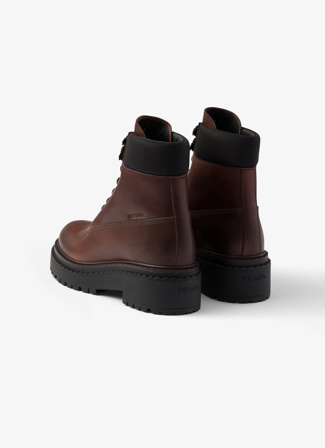 Prada Re-Nylon veterboot van leer - detail 7 donkerbruin