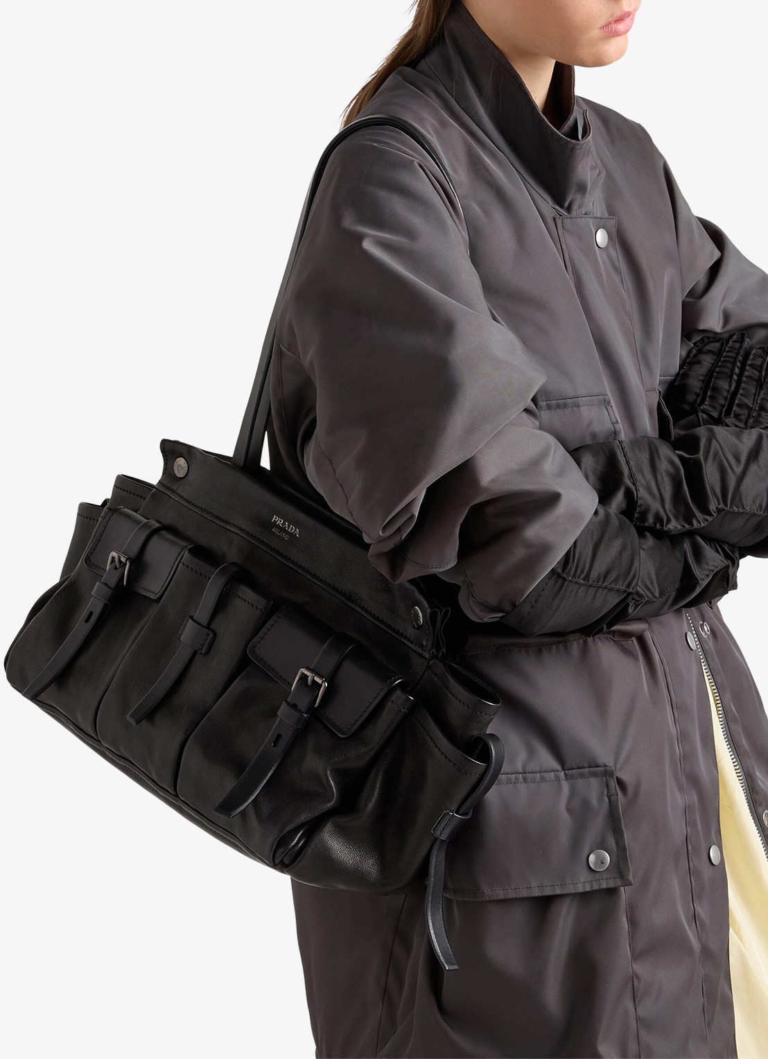 Prada Route Large schoudertas van leer - voorkant 2 zwart
