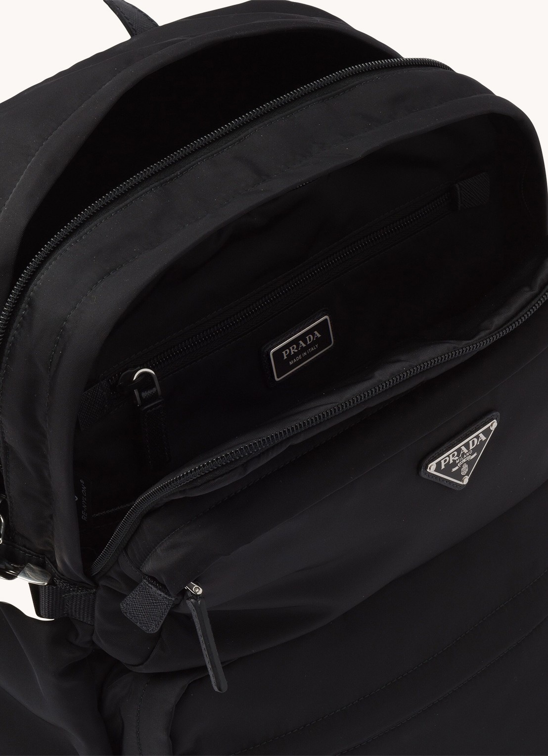 Prada Rugzak met logo - detail 4 zwart