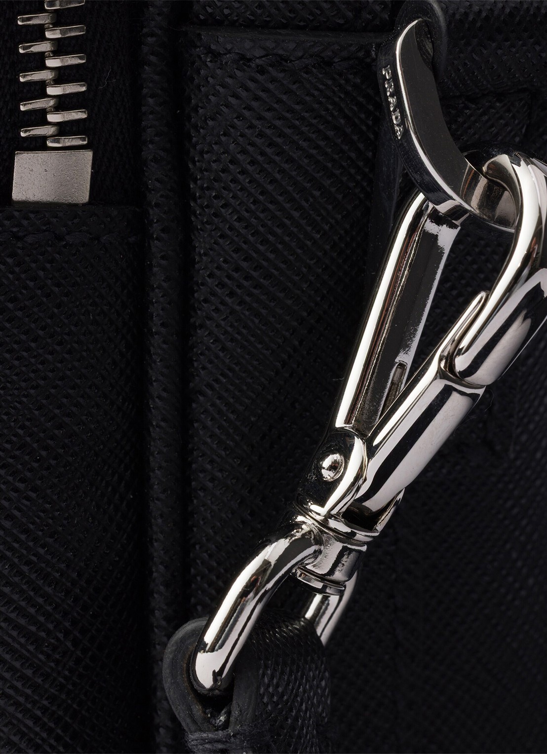Prada Schoudertas van kalfsleer - detail zwart