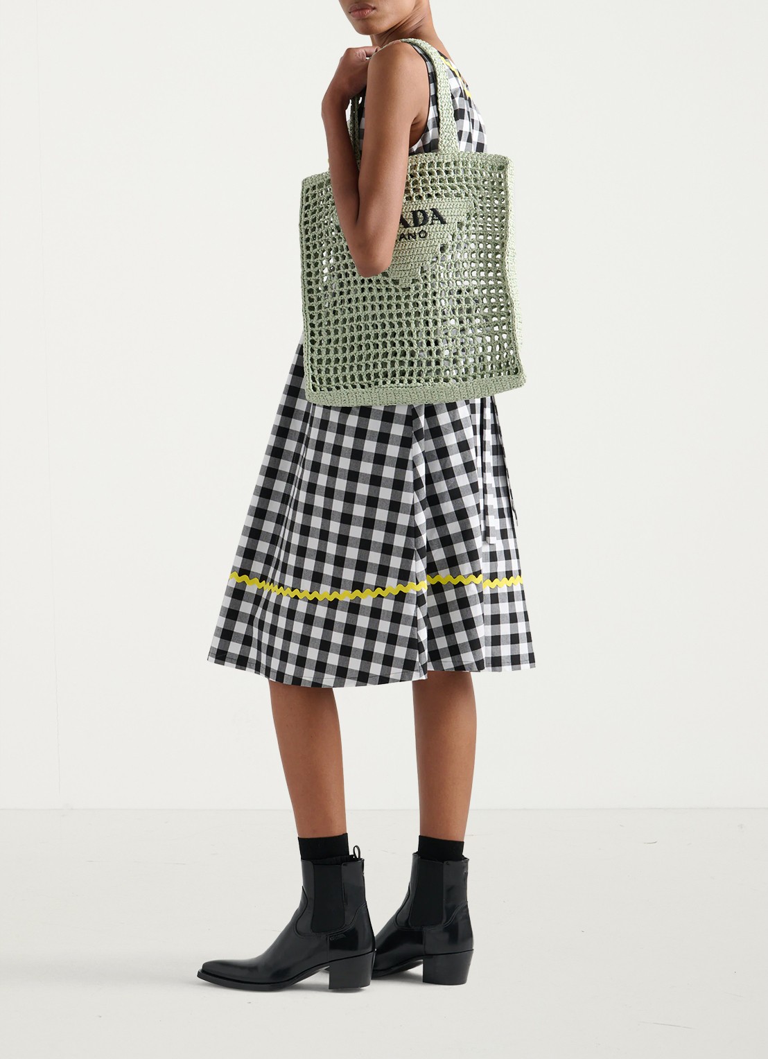 Prada Shopper van raffia - voorkant 3 mint