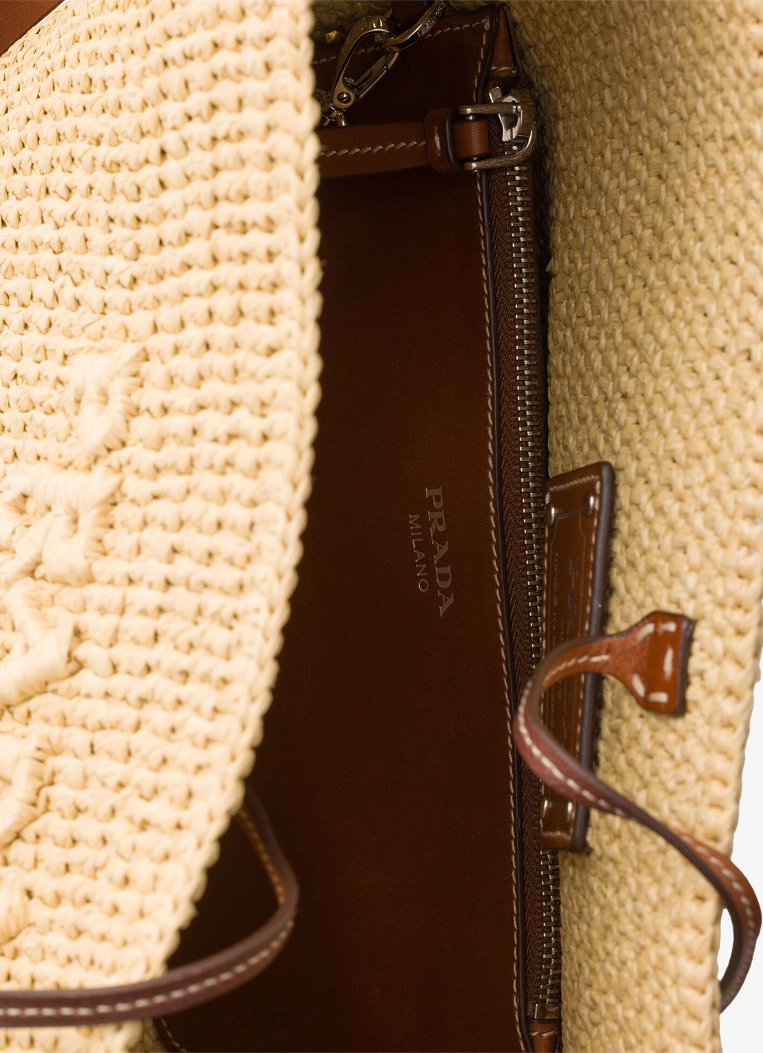 Prada Small crossbodytas van crochet met logo - detail 6 beige