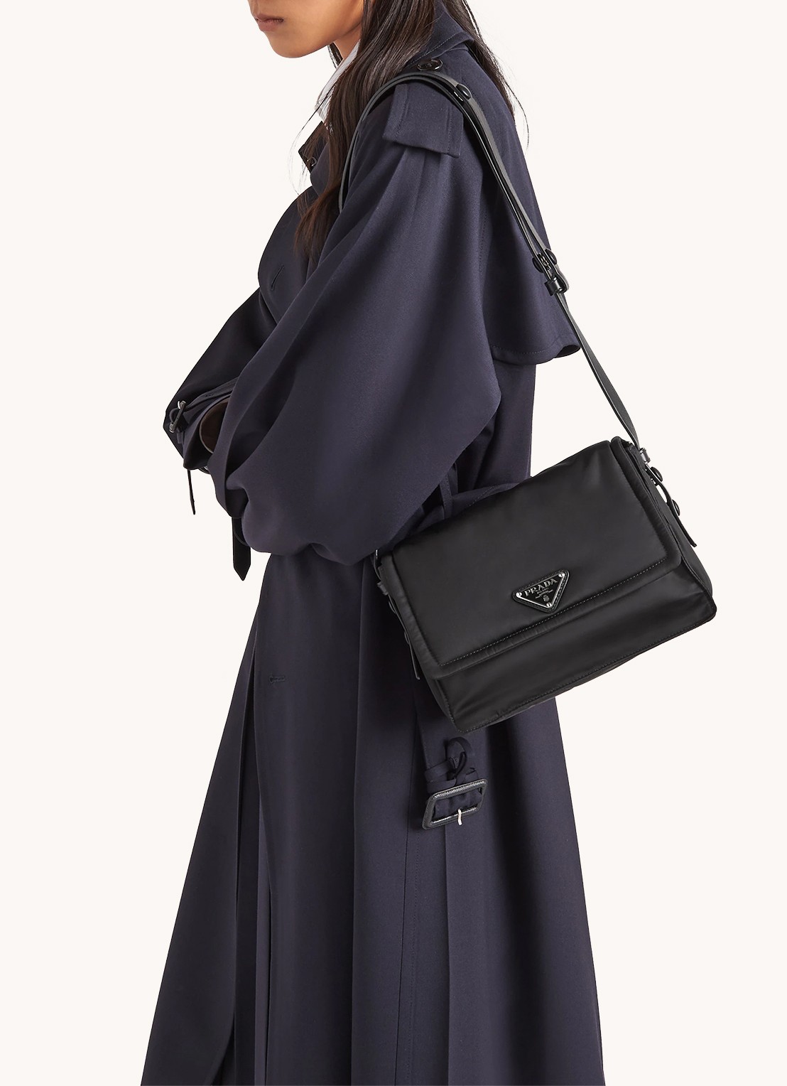Prada Small Re-Nylon gewatteerde schoudertas met leren details - voorkant 7 zwart