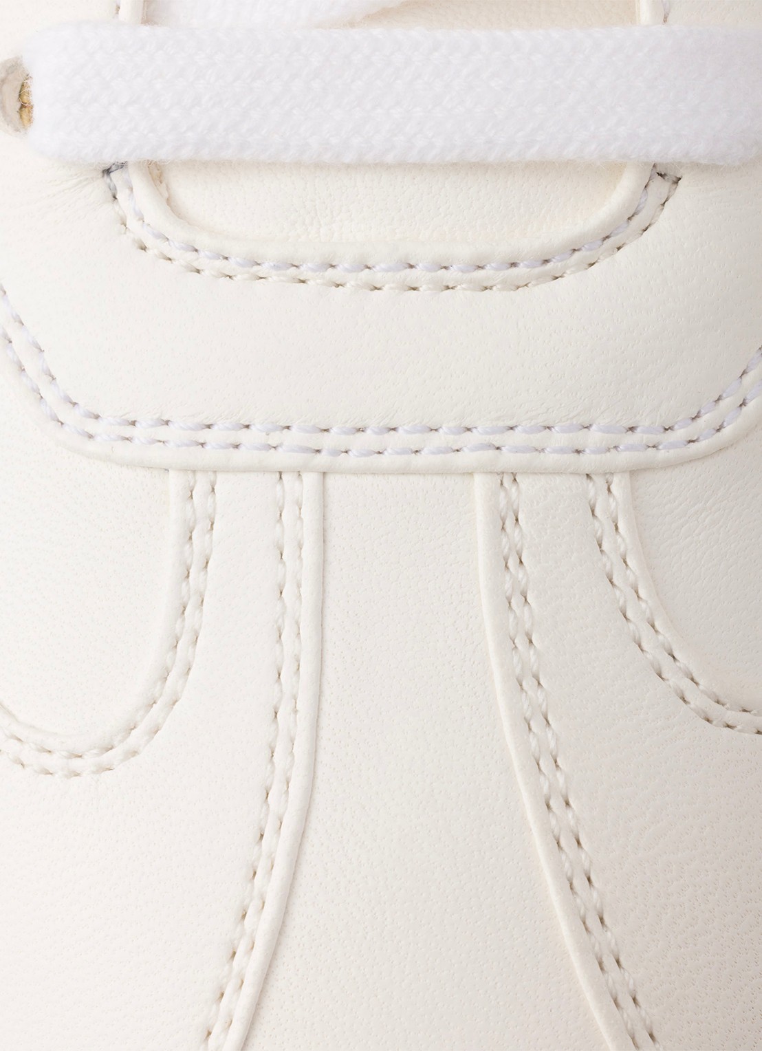 Prada Sneaker van leer - detail 6 gebroken wit