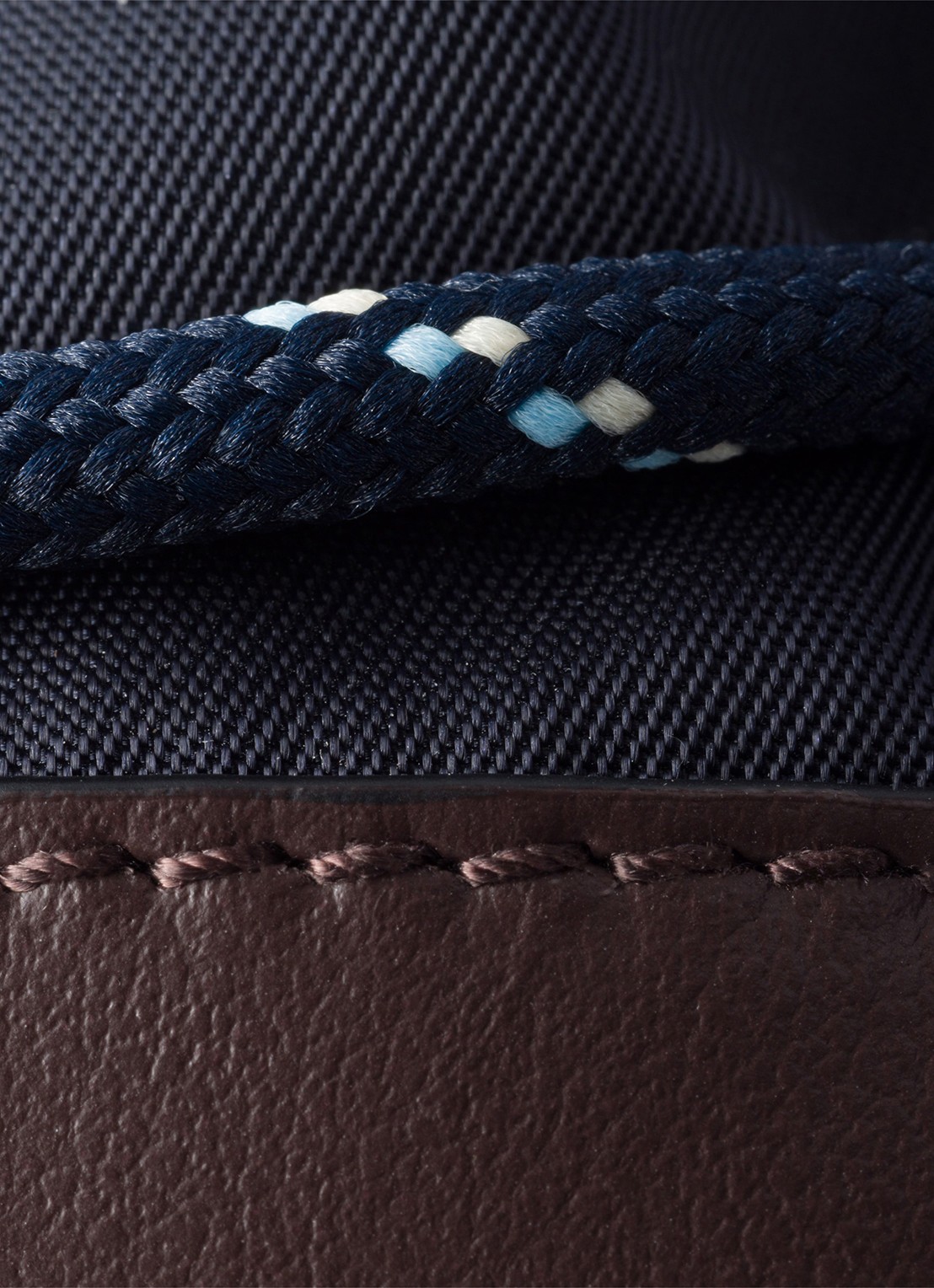 Prada Speedrock Re-Nylon telefoonhoesje met leren details en afneembare schouderriem - detail 3 donkerblauw