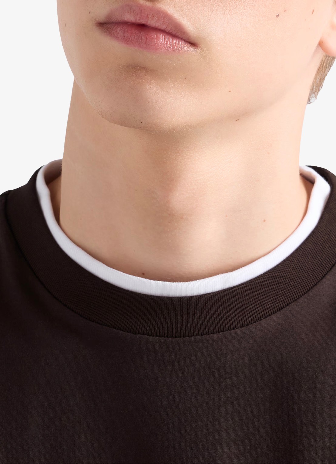Prada T-shirt met contrast - detail 4 donkerbruin