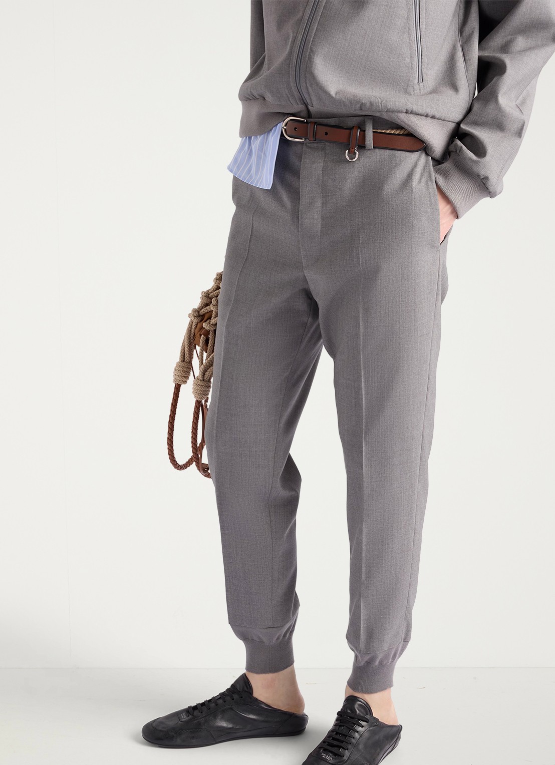 Prada Tapered fit pantalon van wol met steekzakken - detail 4 grijs
