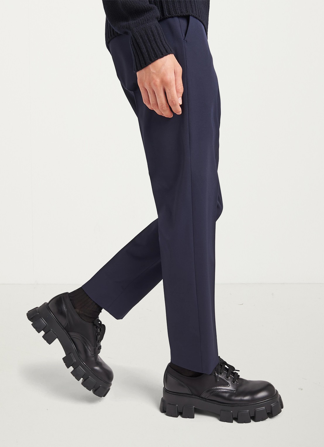 Prada Techno slim fit pantalon met steekzakken - detail 3 donkerblauw