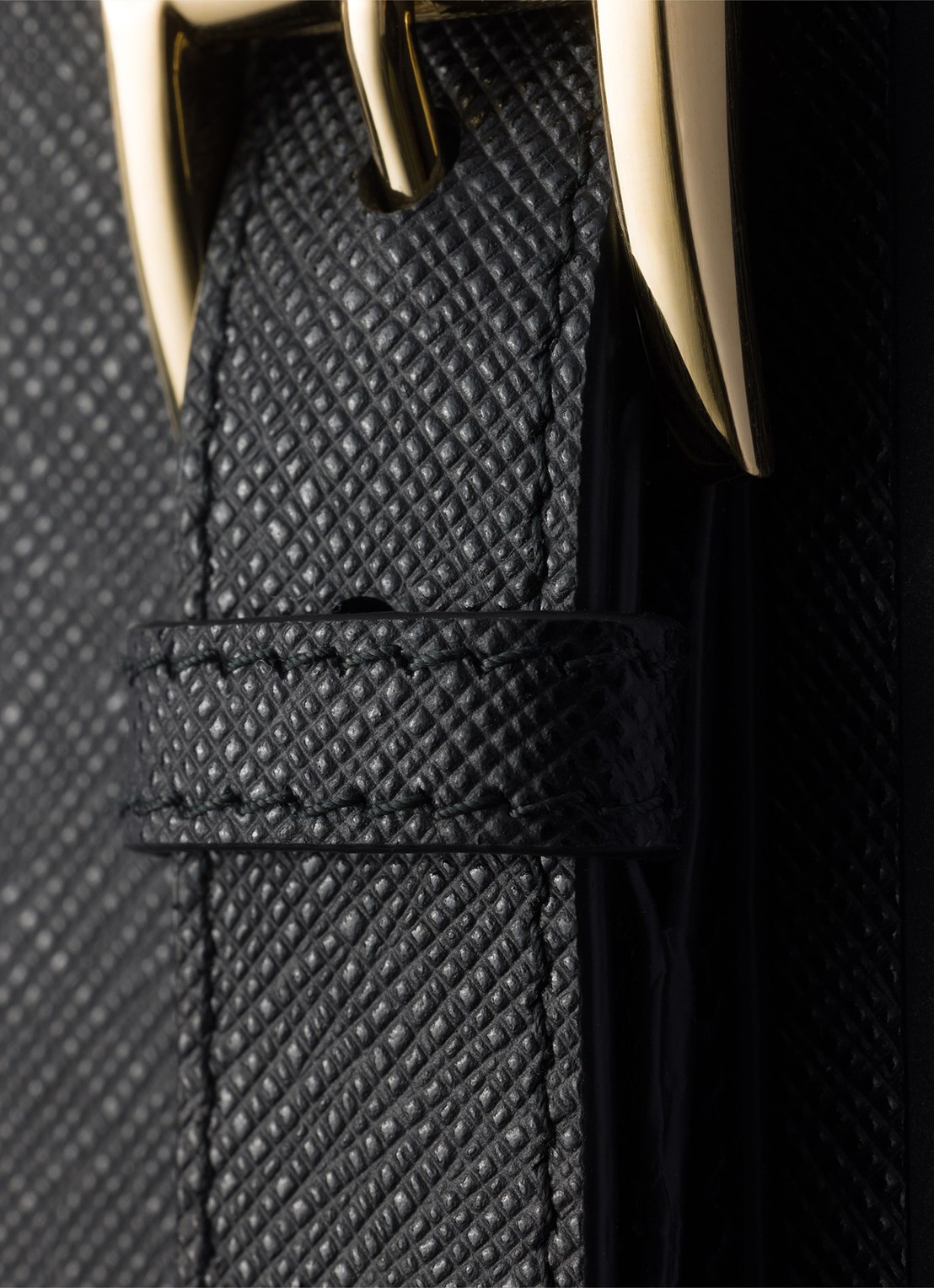 Prada Telefoonhoesje van kalfsleer voor iPhone 16 Pro Max - detail 2 zwart