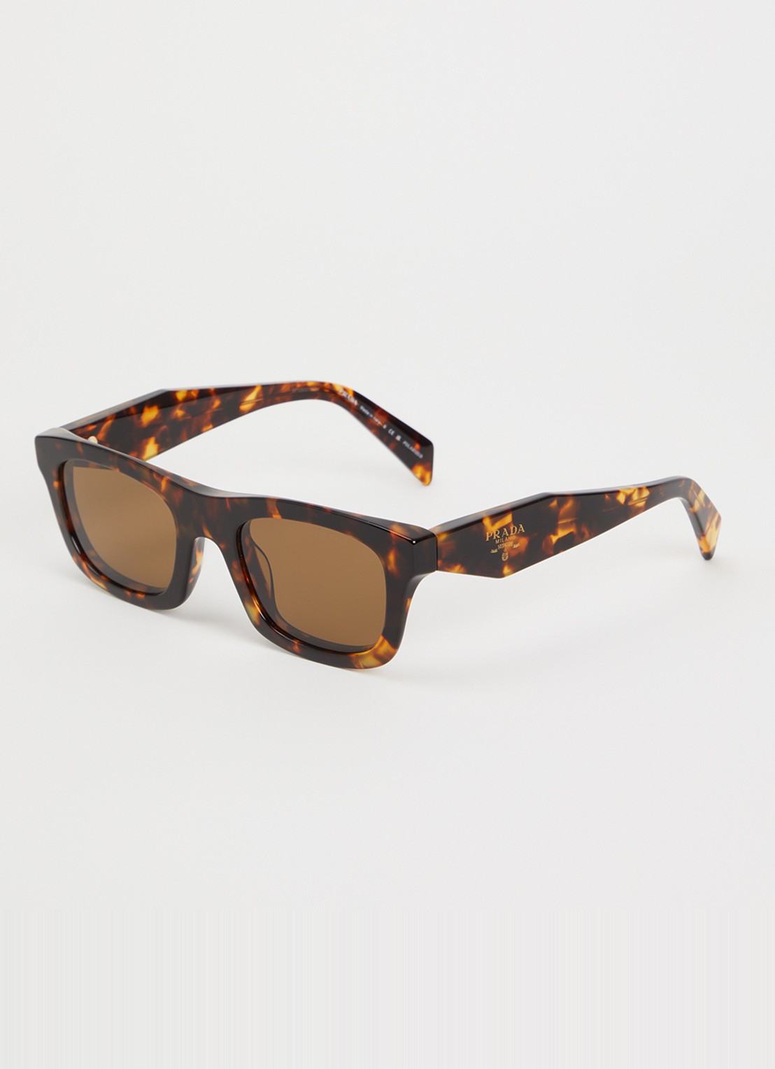 Prada Wayfarer zonnebril gepolariseerd PR C06S - voorkant 4 bruin