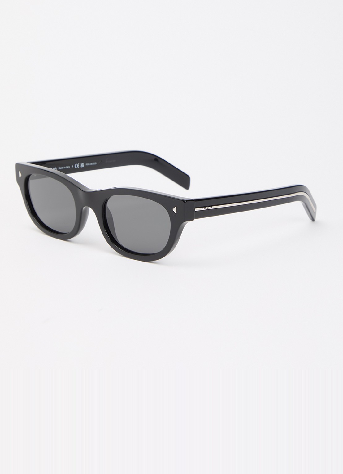 Prada Wayfarer zonnebril gepolariseerd PR C09S - voorkant 4 zwart