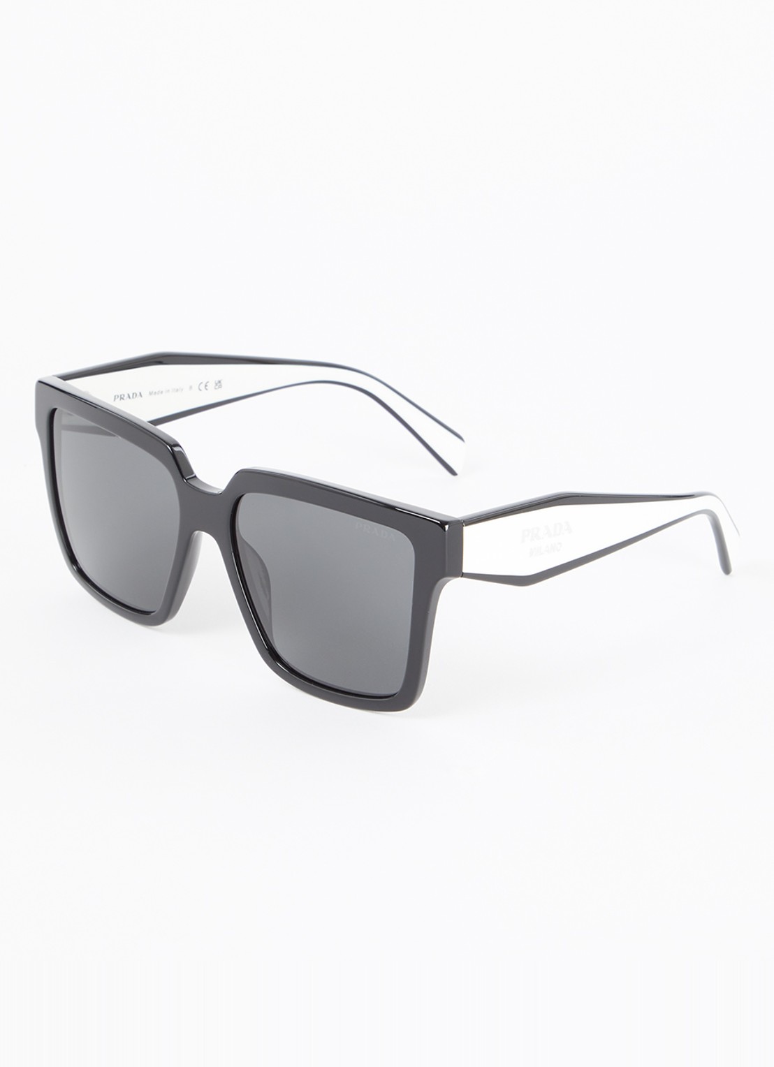 Prada Wayfarer zonnebril PR24Z - voorkant 4 zwart