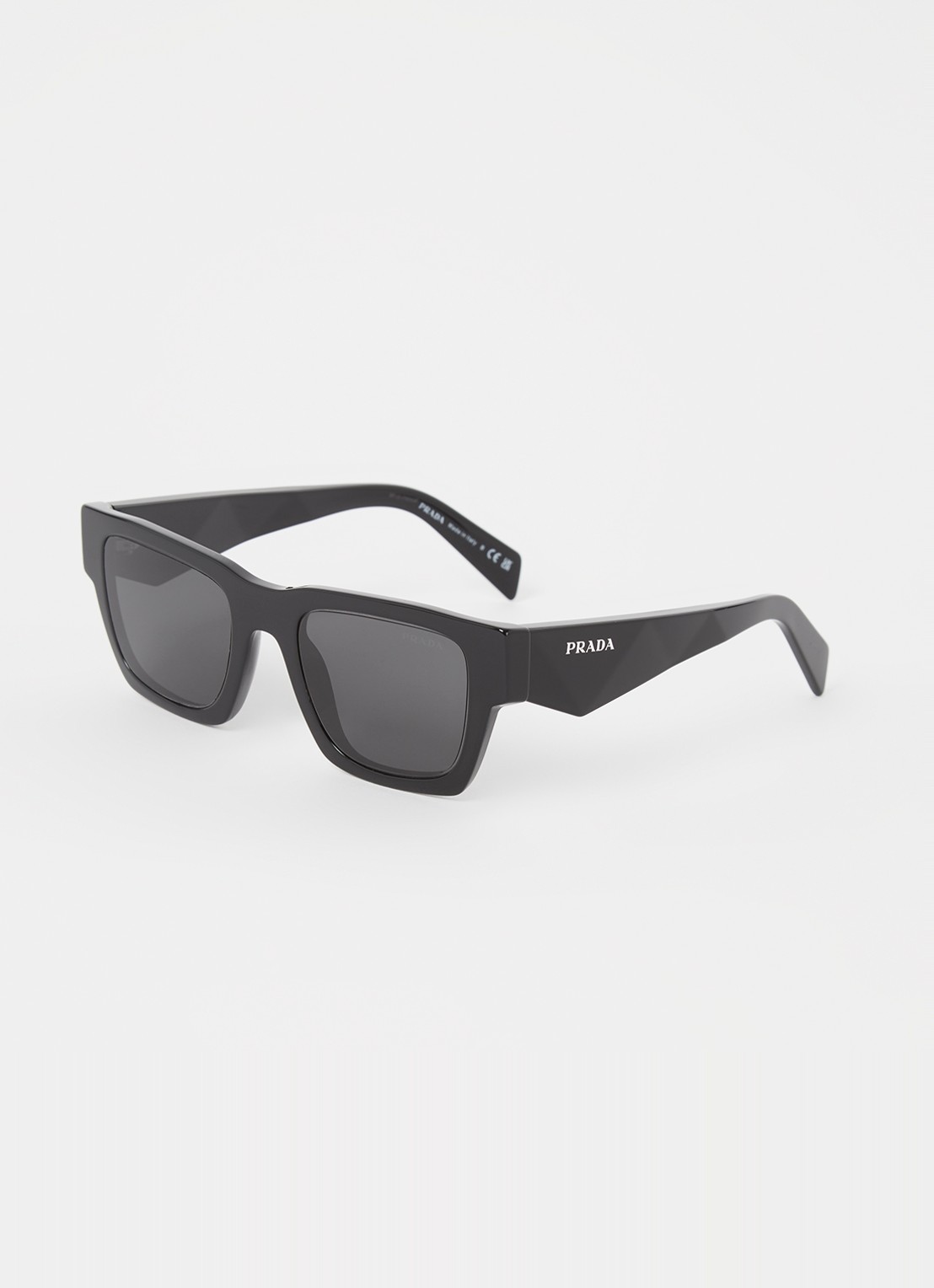Prada Wayfarer zonnebril PRA06S - voorkant 4 zwart