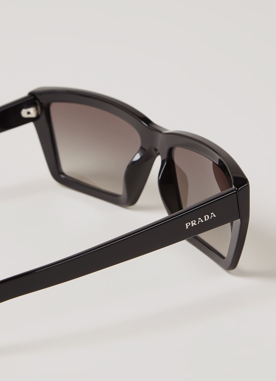 Prada Zonnebril PR04VS - detail 4 zwart