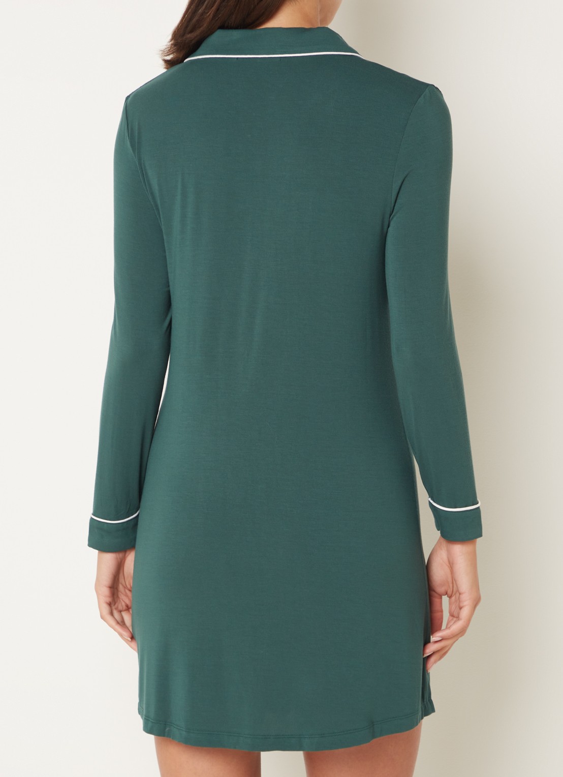 Pretty You Bamboo nachthemd met contrasterende bies - achterkant groen
