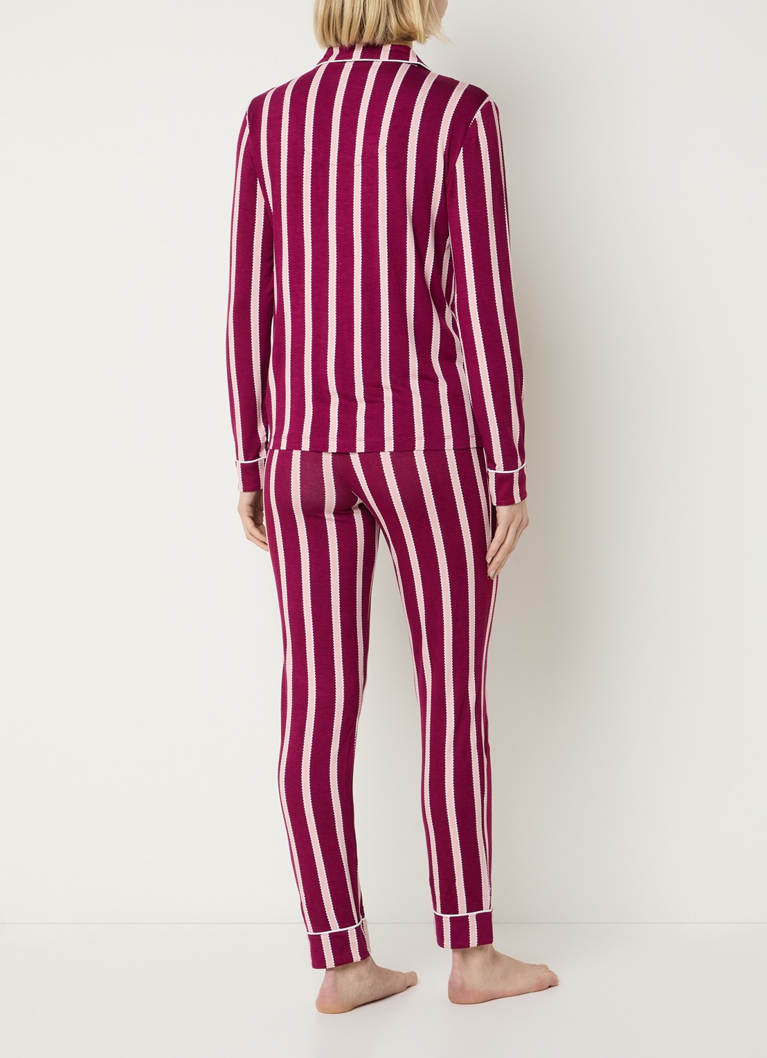 Pretty You Bamboo pyjamaset met contrasterende bies - achterkant 3 bordeauxrood