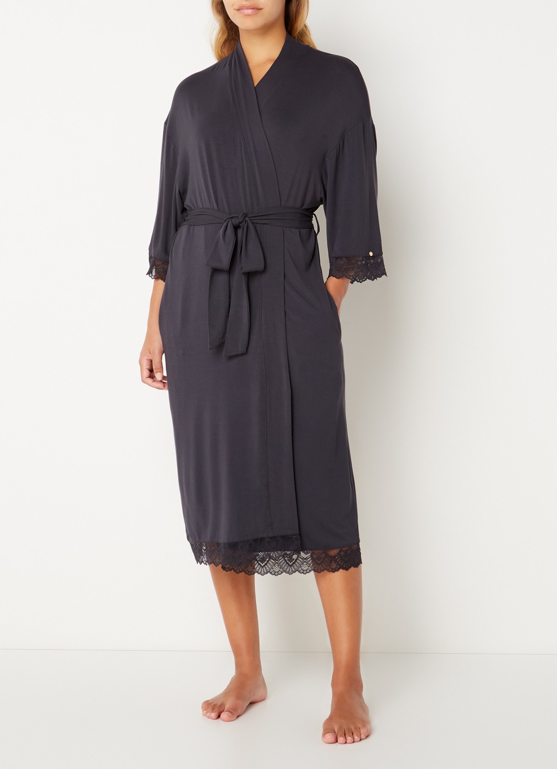 Pretty You Kimono met strikceintuur en kant - detail 4 antraciet
