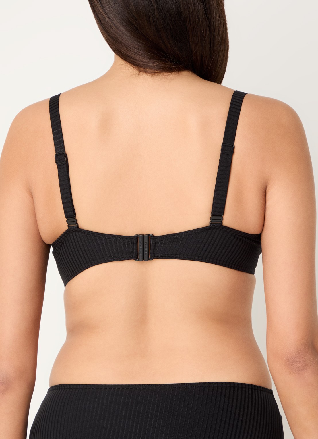 PrimaDonna Delray voorgevormde bikinitop met structuur - achterkant 6 zwart