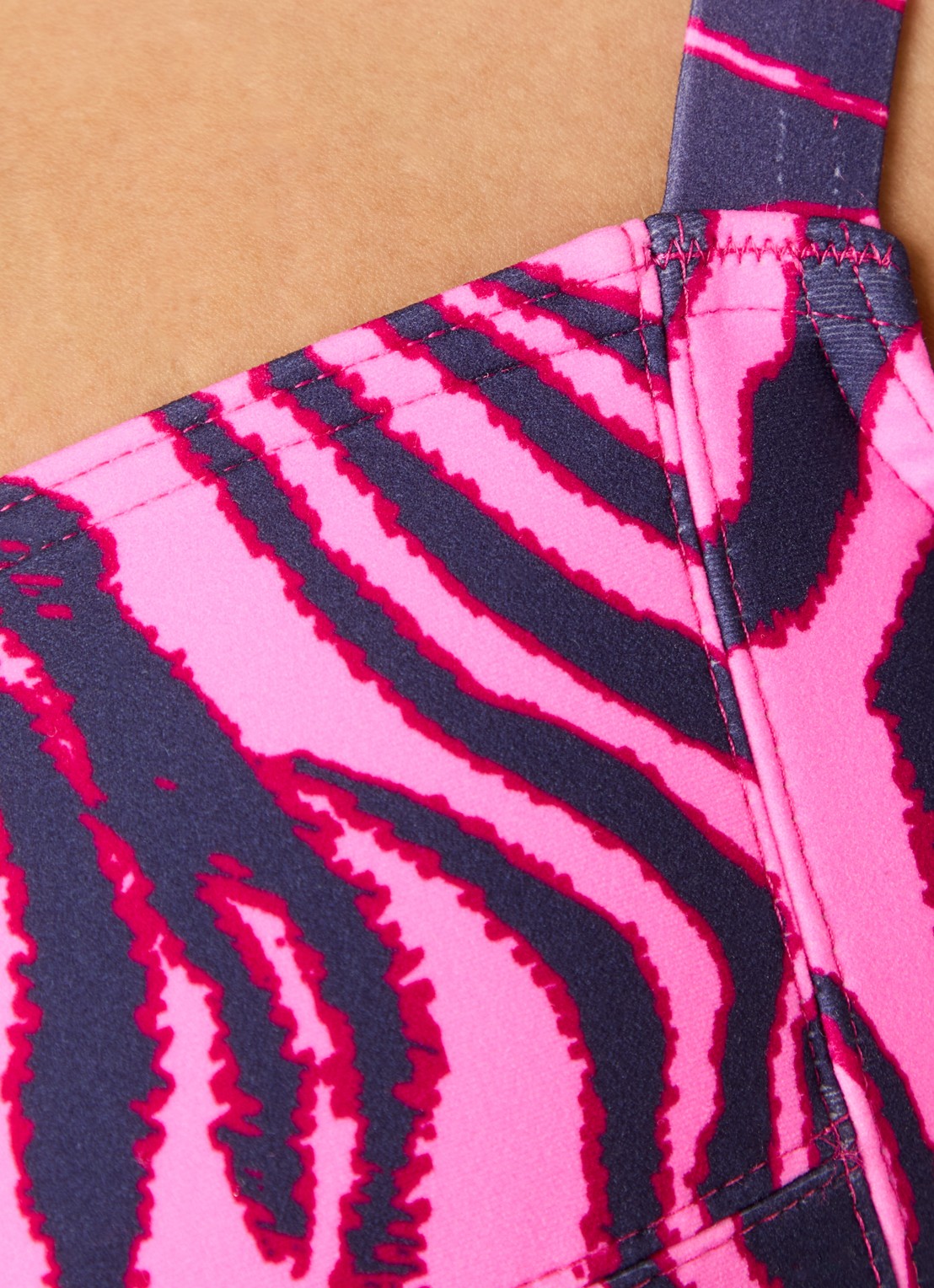 PrimaDonna Malabo bikinitop met beugel en zebraprint - detail 4 roze