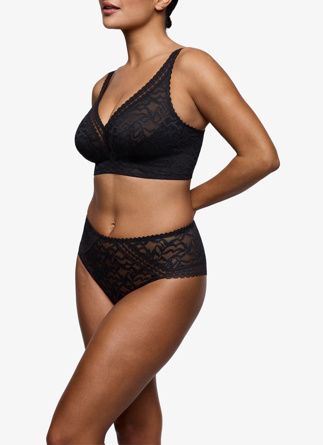 PrimaDonna Miyara slip van mesh met borduring - voorkant 4 zwart