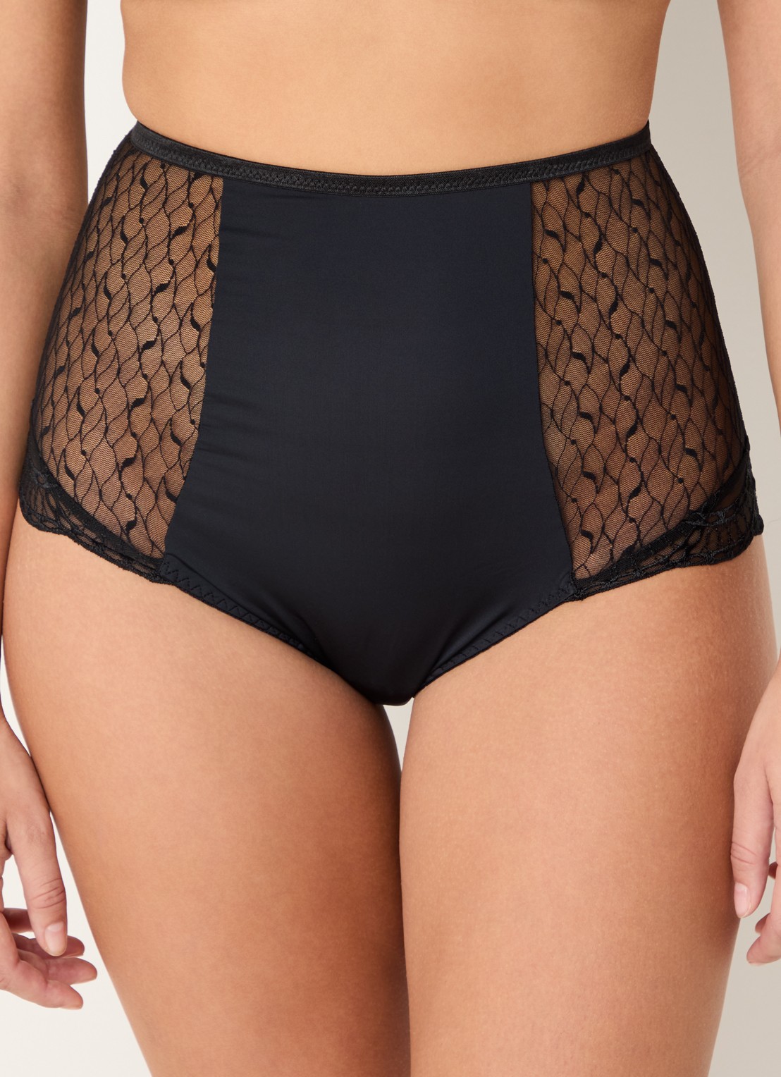 PrimaDonna Naica shorty met kant - detail zwart
