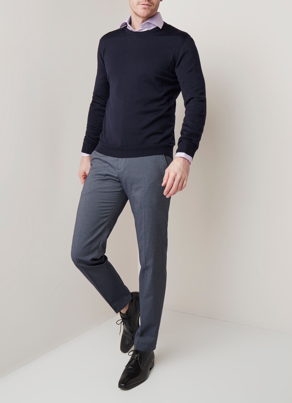 Profuomo Fijngebreide pullover van wol met ronde hals - voorkant 2 donkerblauw