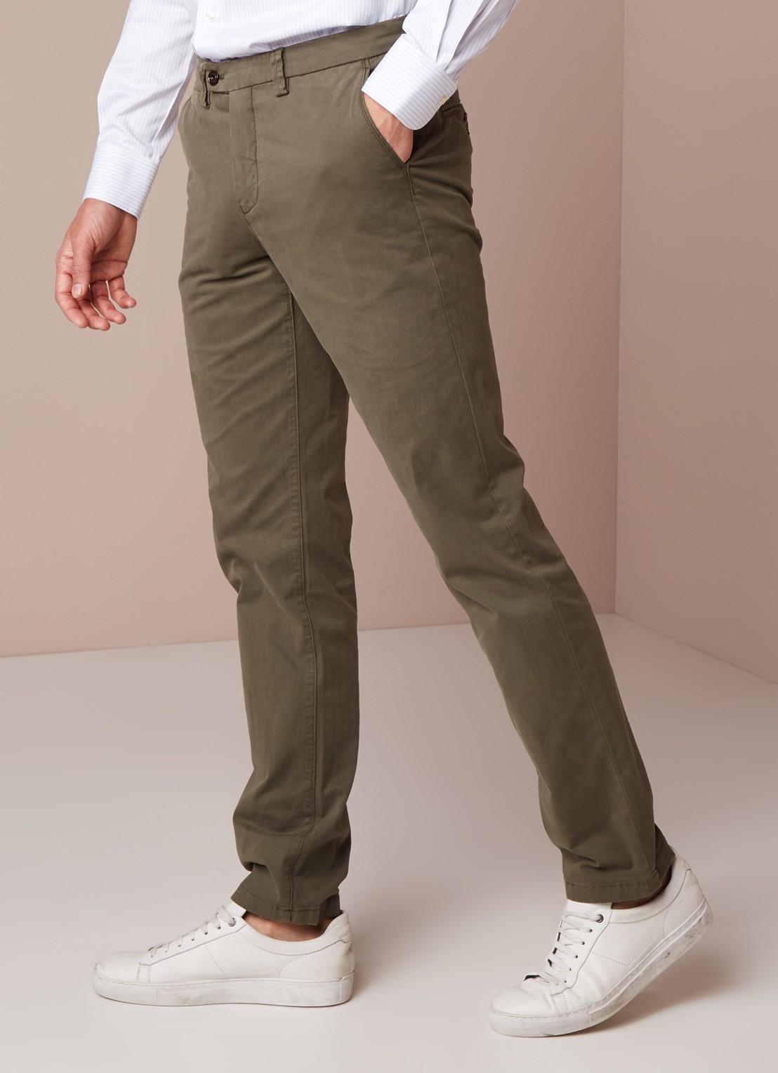Profuomo Slim fit chino van katoen met garment dye - detail 4 legergroen