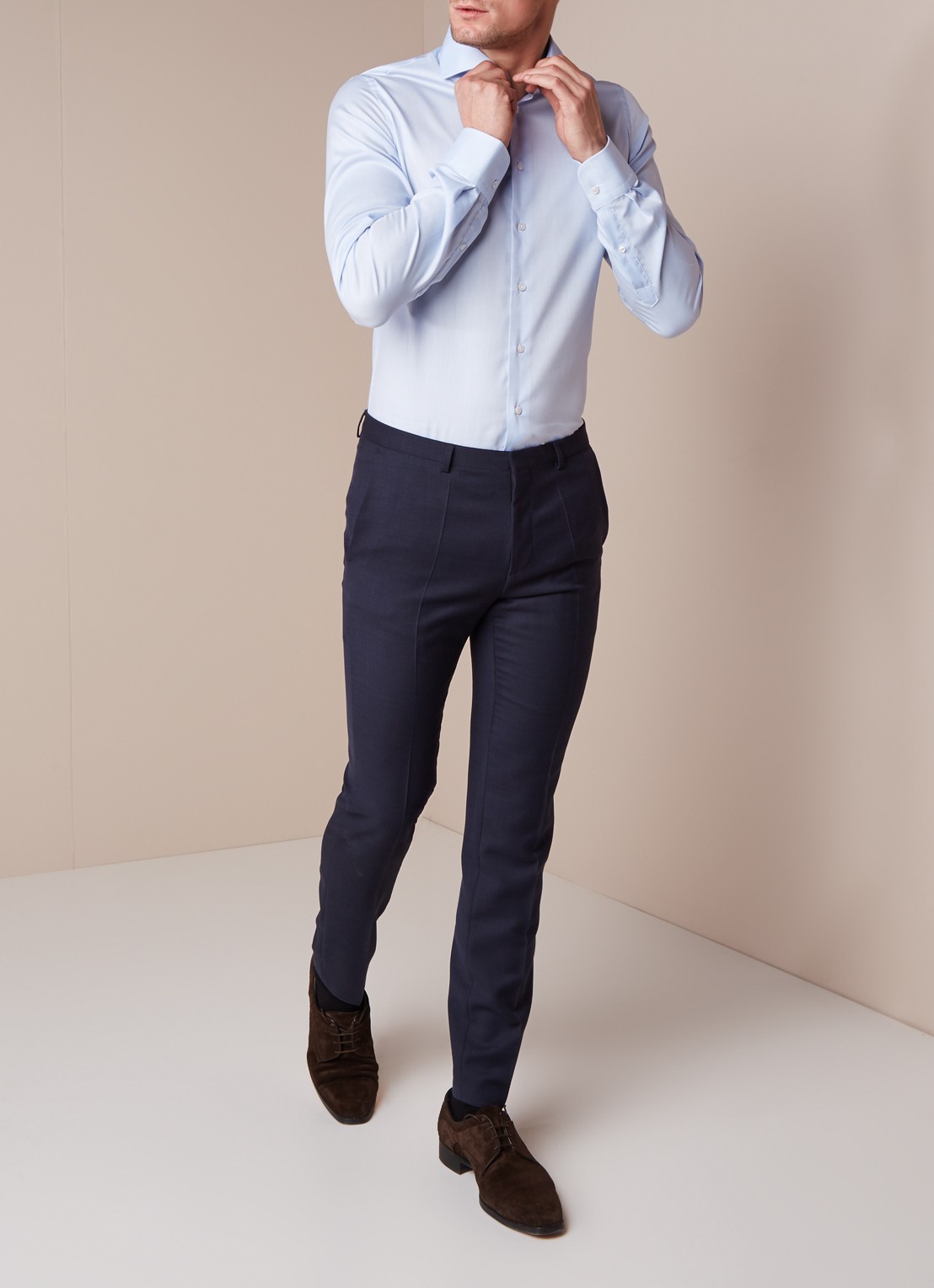 Profuomo Strijkvrij slim fit overhemd met extra lange mouw - voorkant 2 lichtblauw