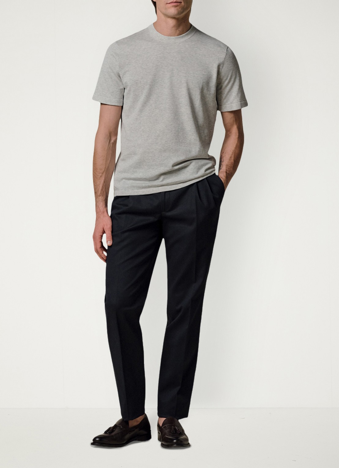 Profuomo T-shirt met ronde hals - voorkant 2 lichtgrijs