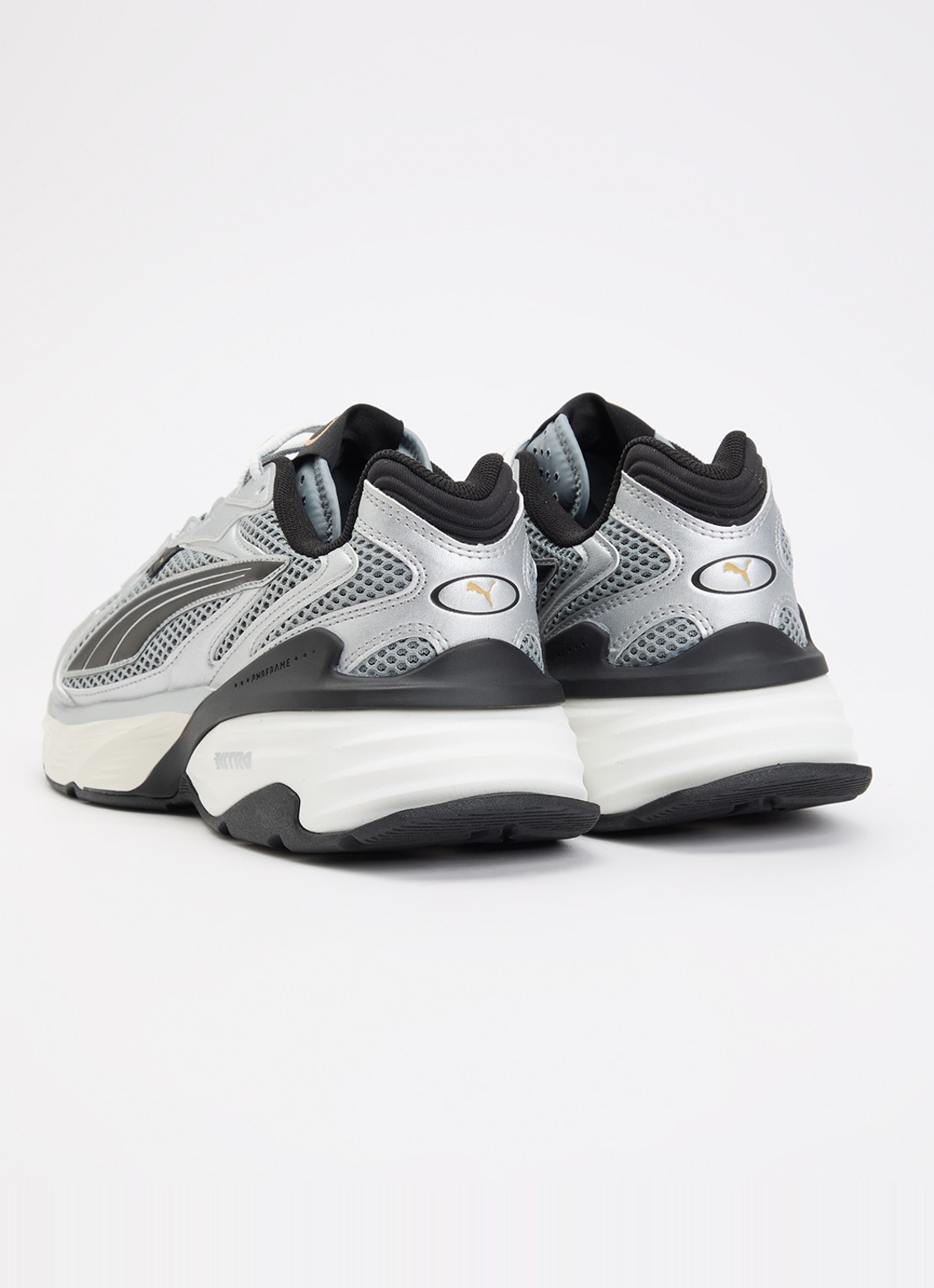 Puma Fade Nitro LS sneaker van mesh met metallic finish - achterkant zilver