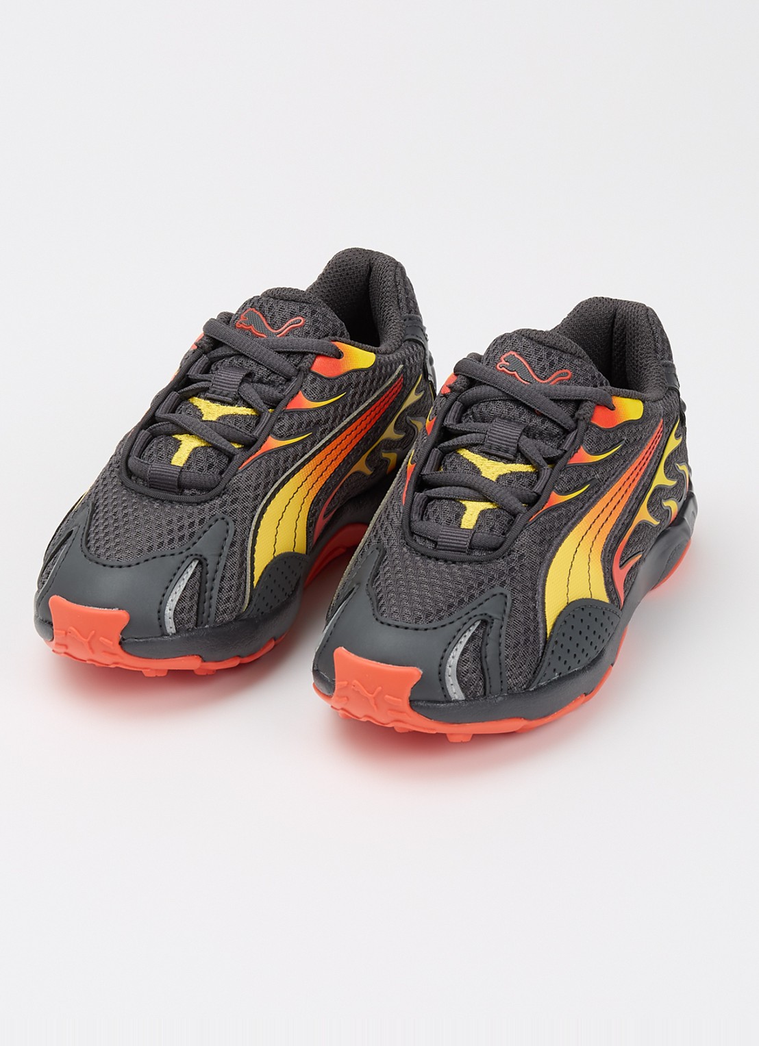 Puma Inhale sneaker van mesh  - voorkant 2 donkergrijs
