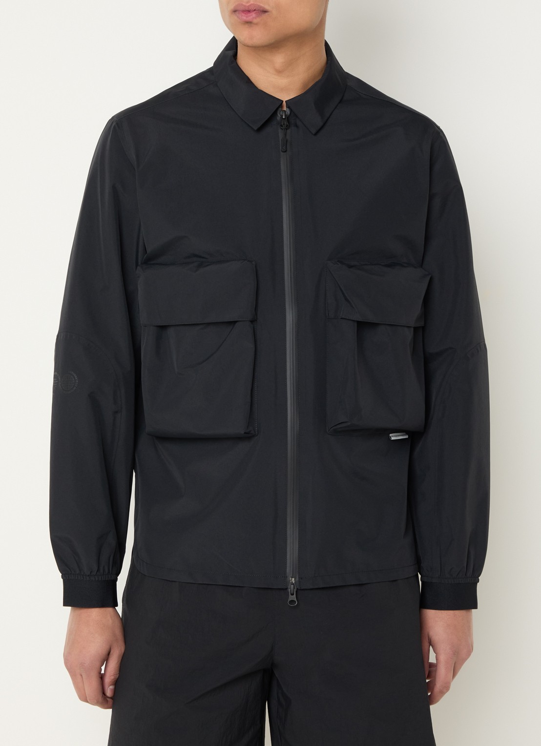 Purple Mountain Climate regular fit overshirt met klepzakken - detail zwart