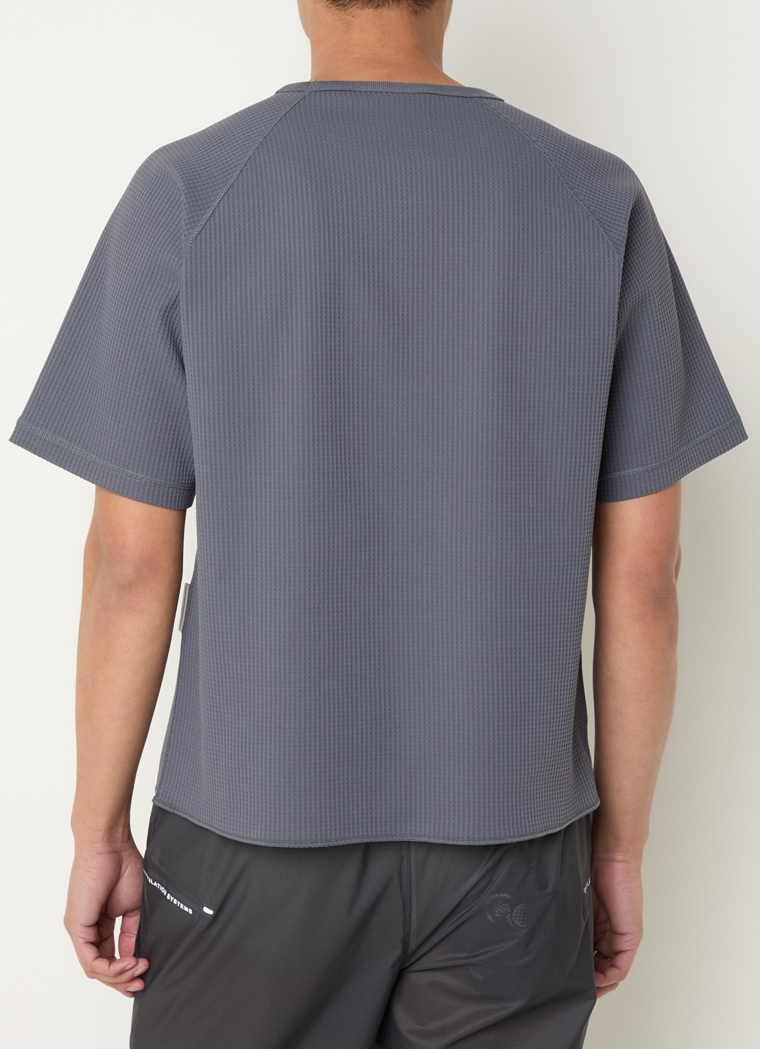 Purple Mountain T-shirt met logo en structuur - achterkant 3 antraciet