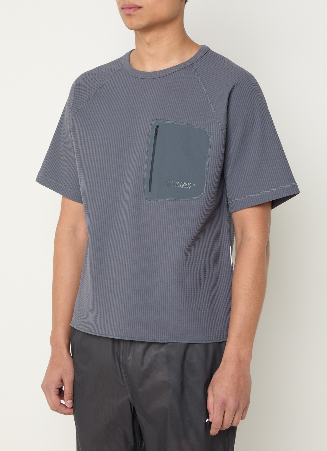 Purple Mountain T-shirt met logo en structuur - detail 4 antraciet